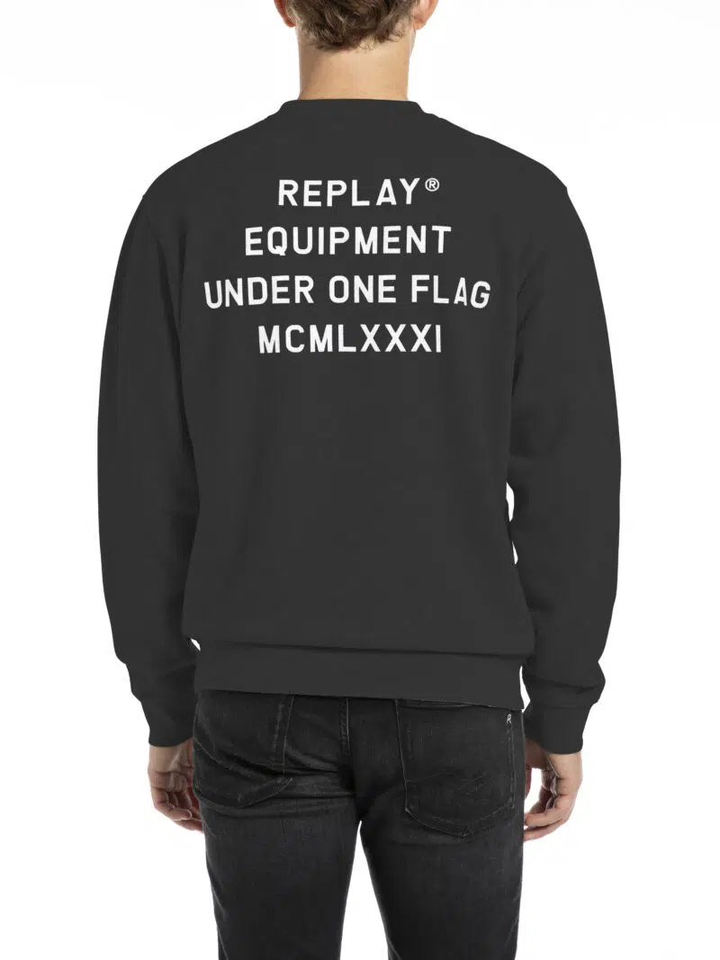 regular fit black sweatshirt with lettering