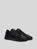 university m lux black sneaker