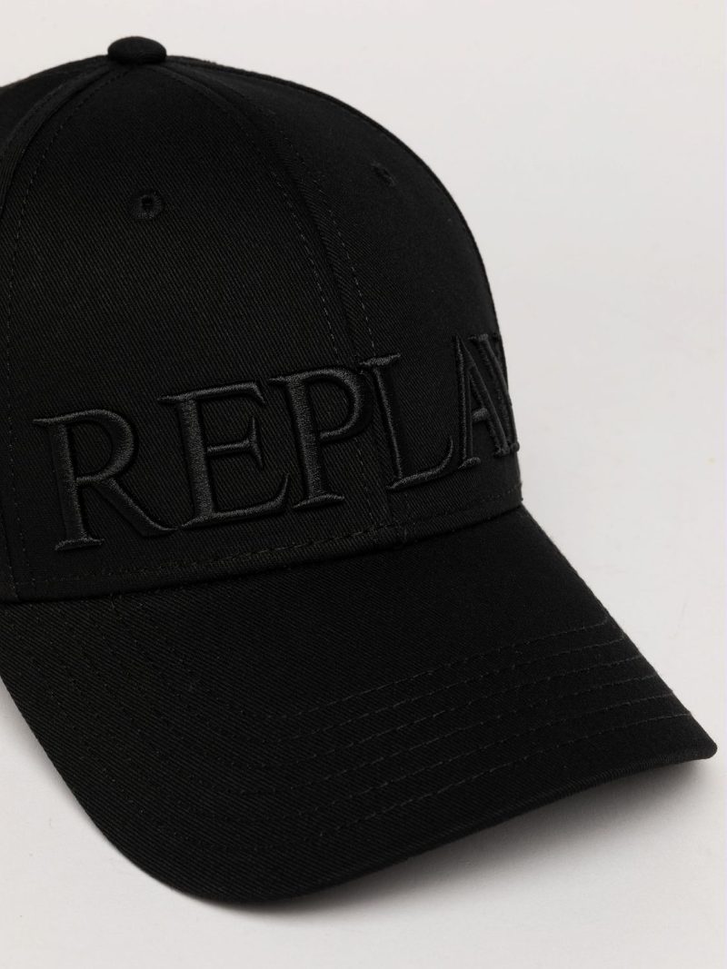 total cap with embroidered logo