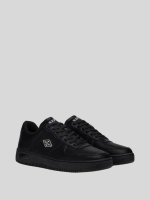 epic m tag black sneaker