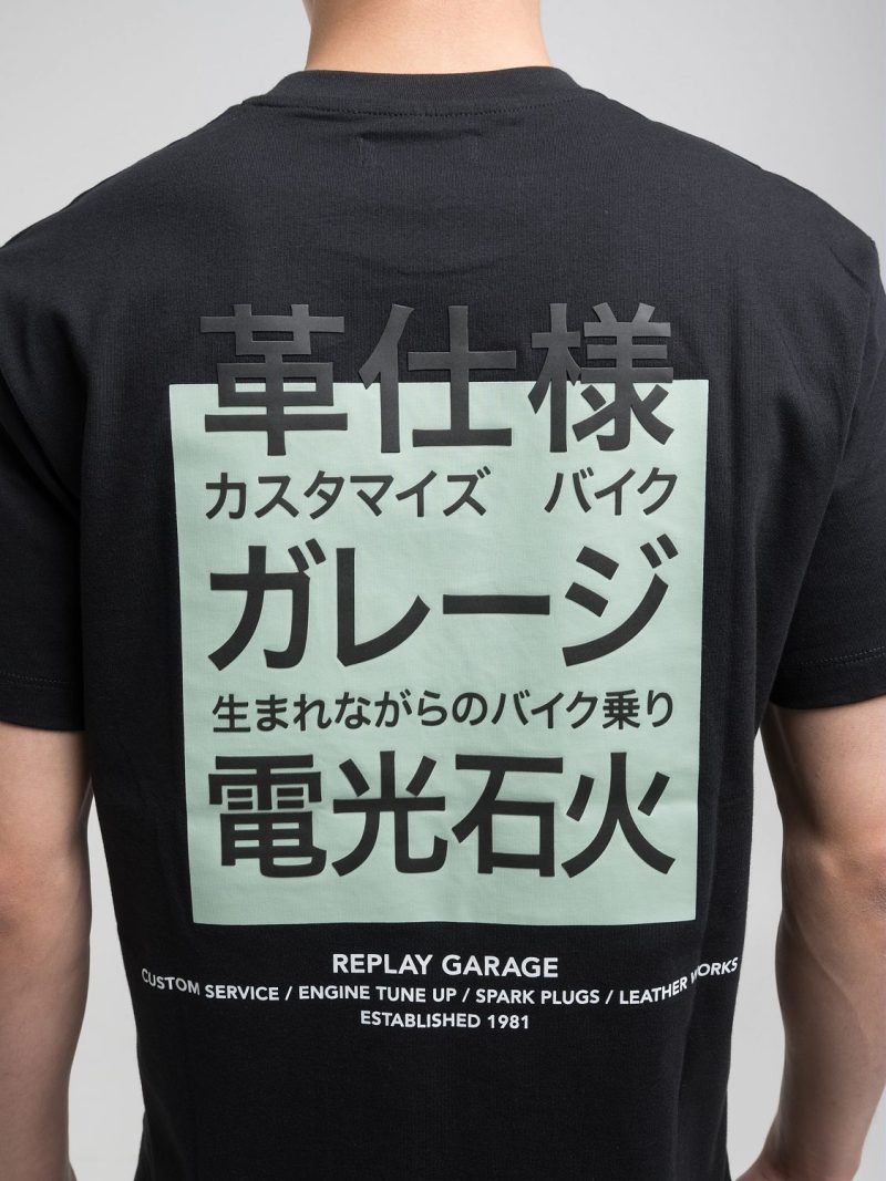 black t shirt with patch effect print (copy)