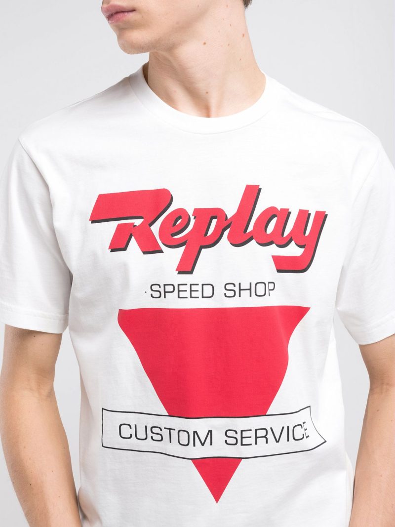 black t shirt red front print (copy)