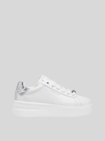 university w fun white sneakers