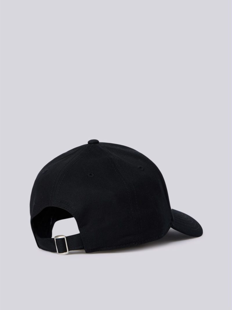 cap with bill with embroidered maxi logo