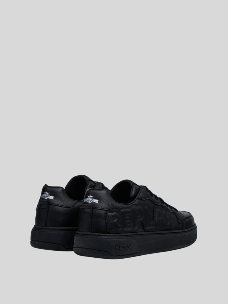 kai union black sneakers