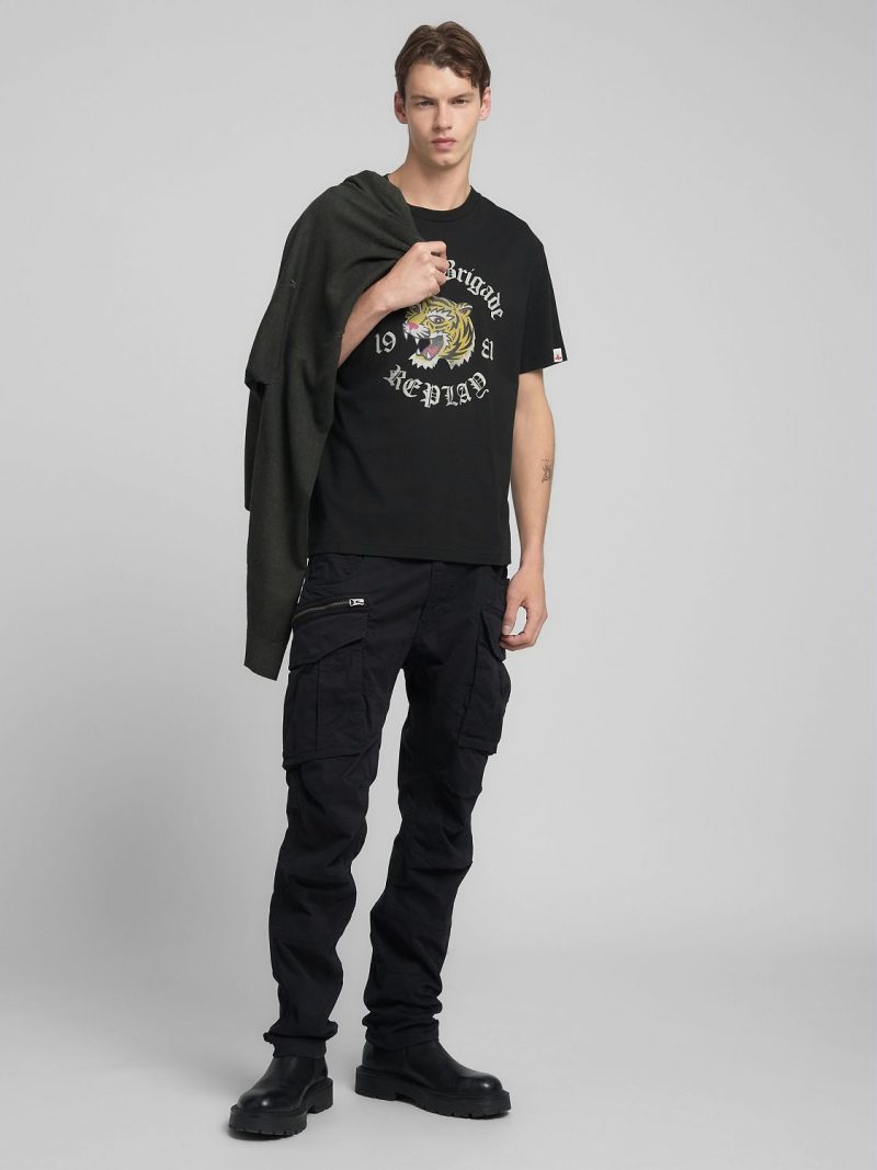 black cotton t shirt with tiger print