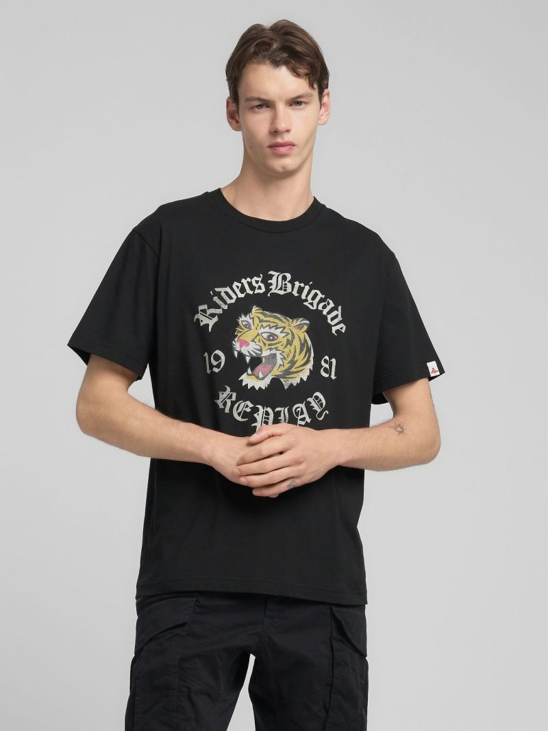 black cotton t shirt with tiger print