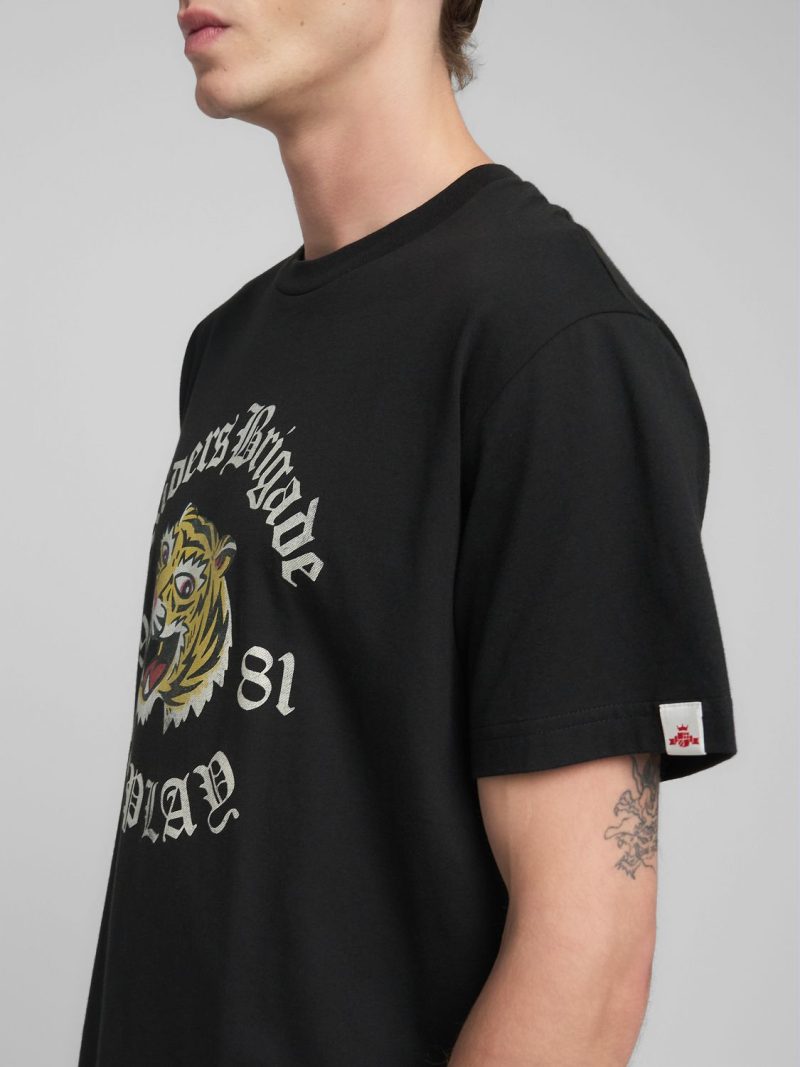 black cotton t shirt with tiger print
