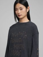 boy fit t shirt with embroidery