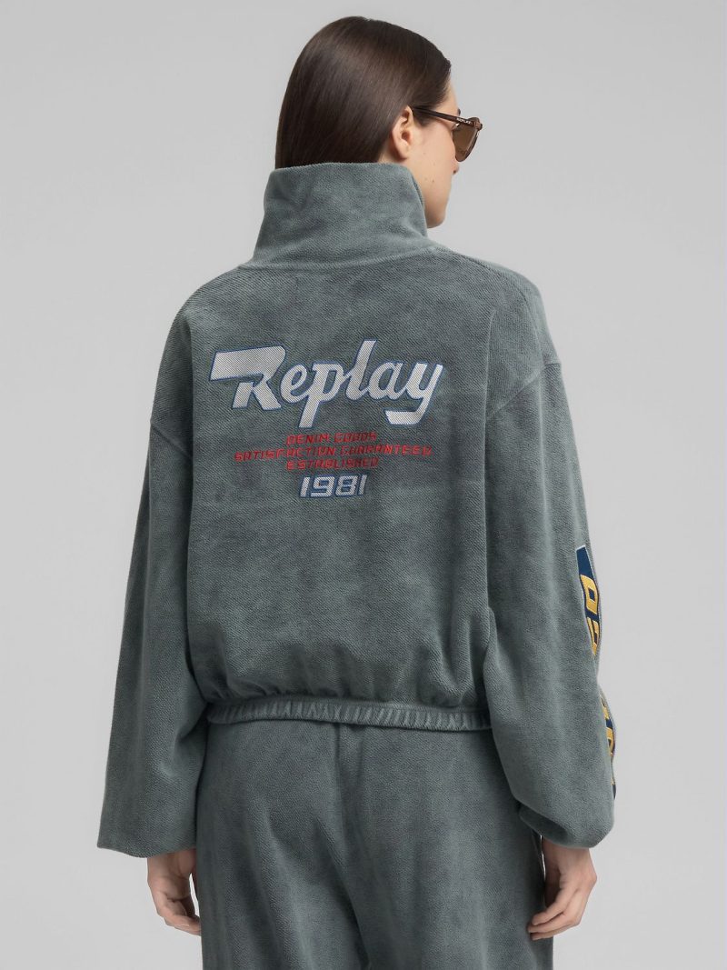 high neck sweatshirt with half zip