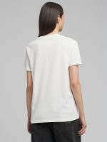white cotton t shirt with embroidery