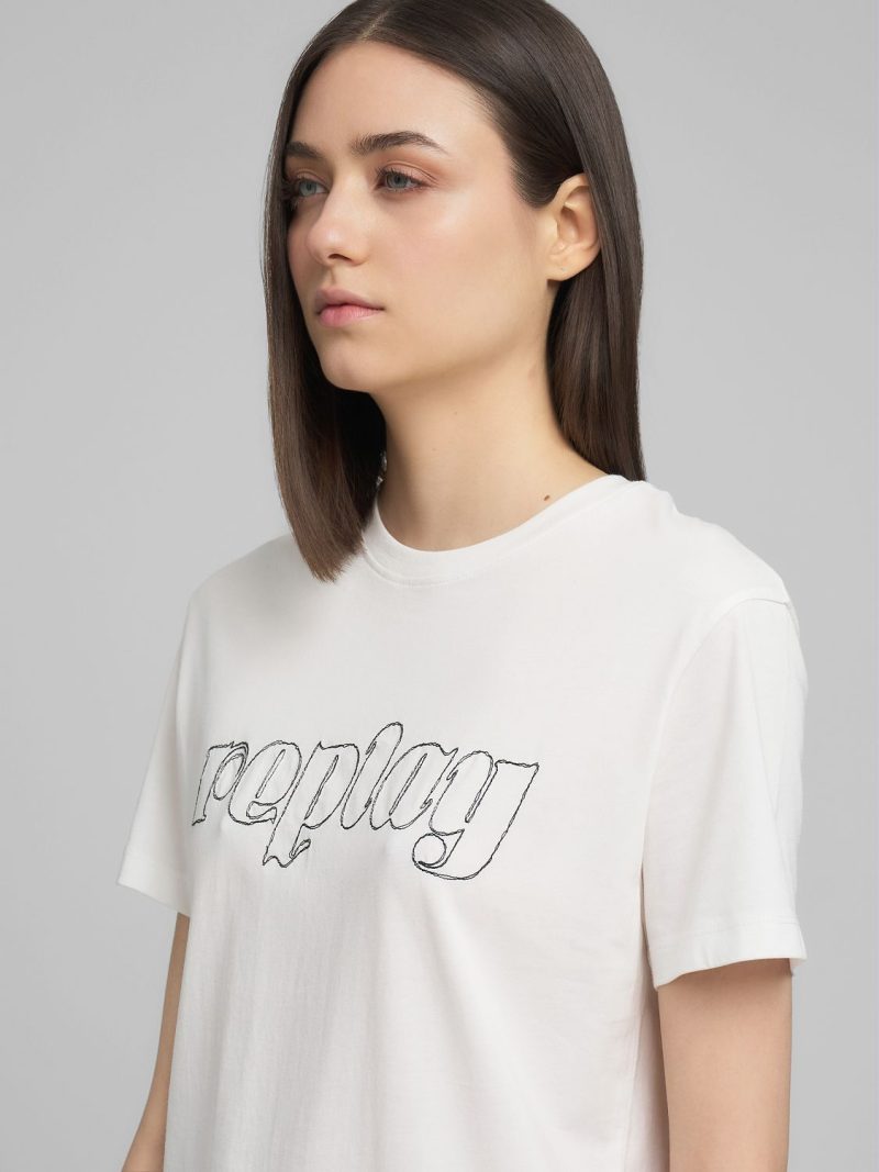 white cotton t shirt with embroidery