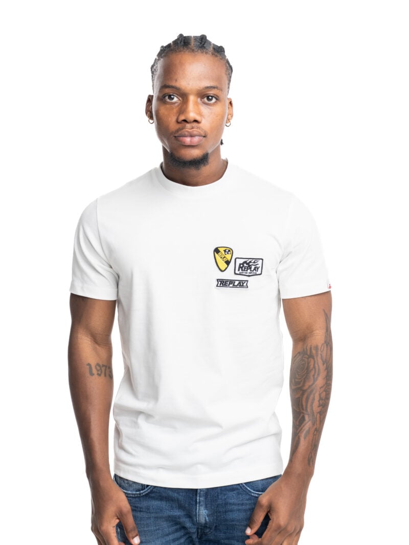 White pop badge t-shirt
