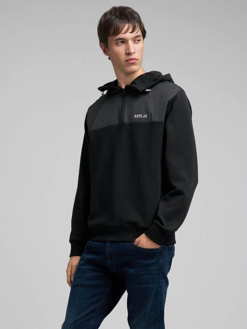 technical half zip hoodie black