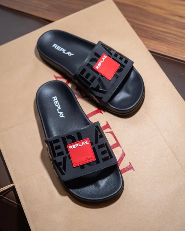 Bringing the heat with the Replay UP Label slides
R1100