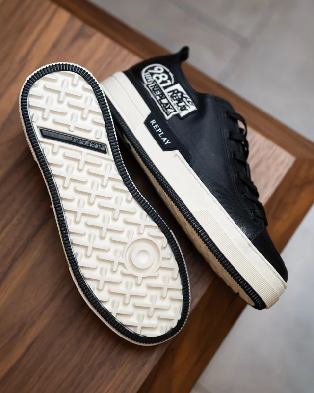 New in! The Raily Low Combo SA sneaker! 
R3100